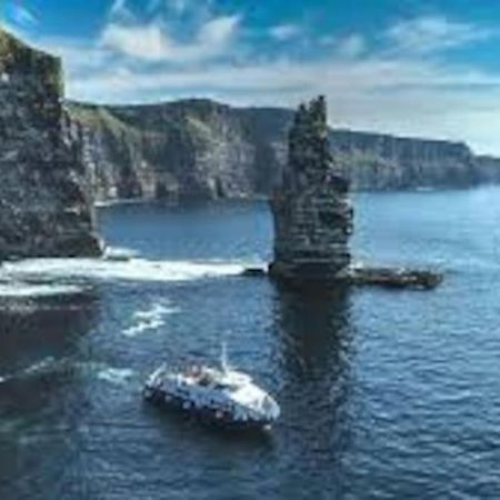 Village Centre Apartment Lahinch Luaran gambar